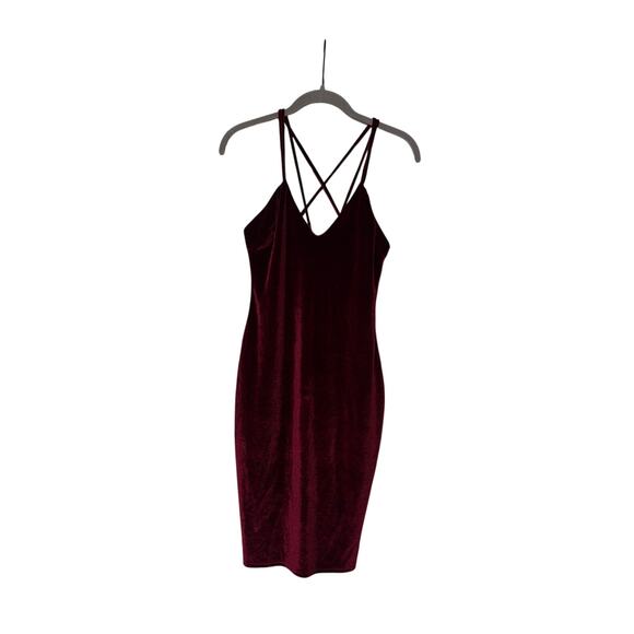 Unbranded Dresses & Skirts - Burgundy Velvet Strappy Midi Dress